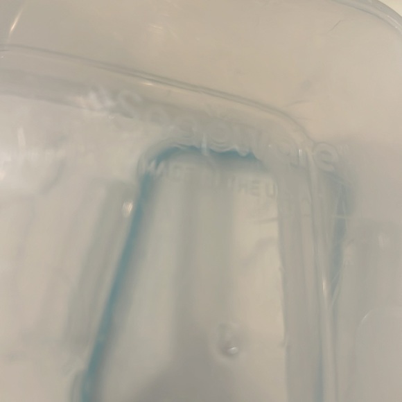 ⭐️🌴Tupperware - Picture 3 of 3